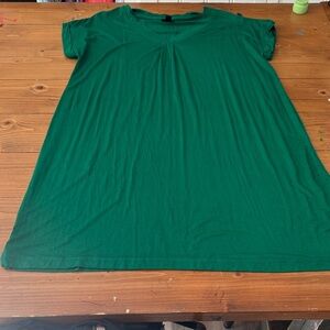 Worthington Emerald‎ Short Sleeve Tee